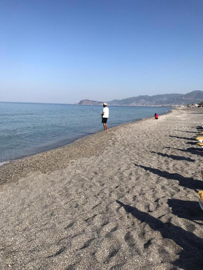 Empire Residence Alanya/Mahmutlar 50M От Моря Exterior photo